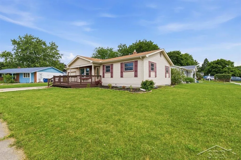 708 Piper Drive Carrollton Township, MI 48604