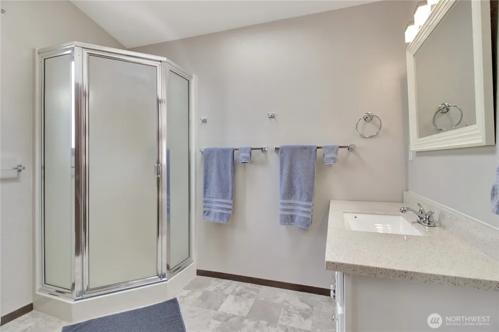 930 Commercial Avenue Darrington, WA 98241