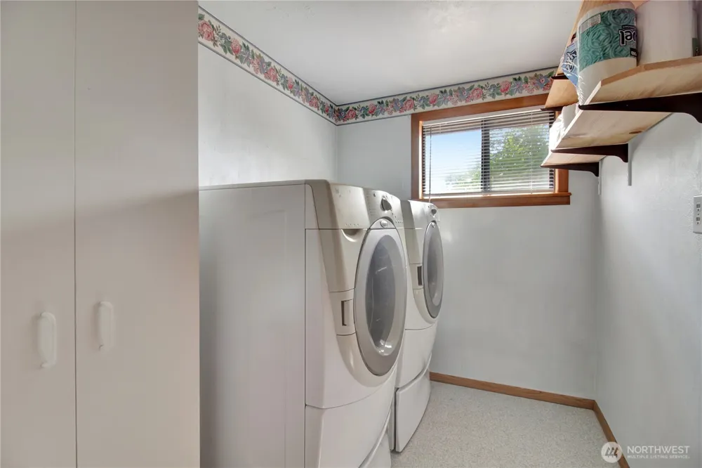 930 Commercial Avenue Darrington, WA 98241