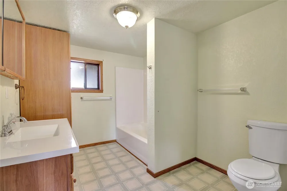 930 Commercial Avenue Darrington, WA 98241