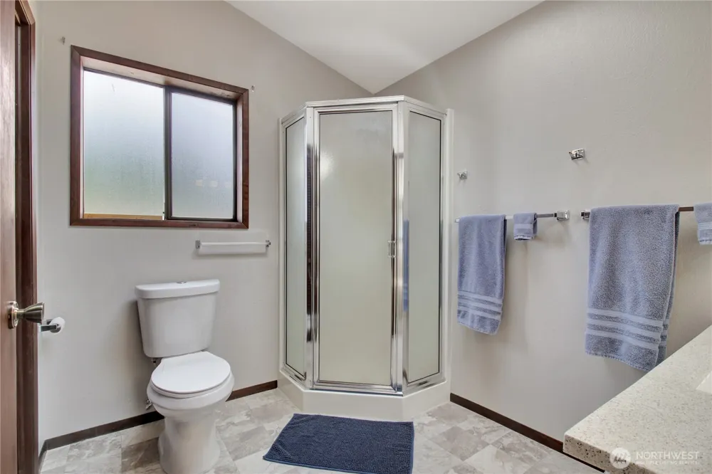 930 Commercial Avenue Darrington, WA 98241