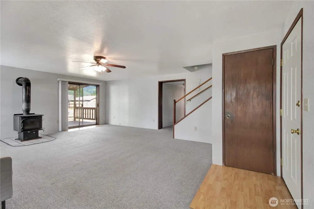 930 Commercial Avenue Darrington, WA 98241