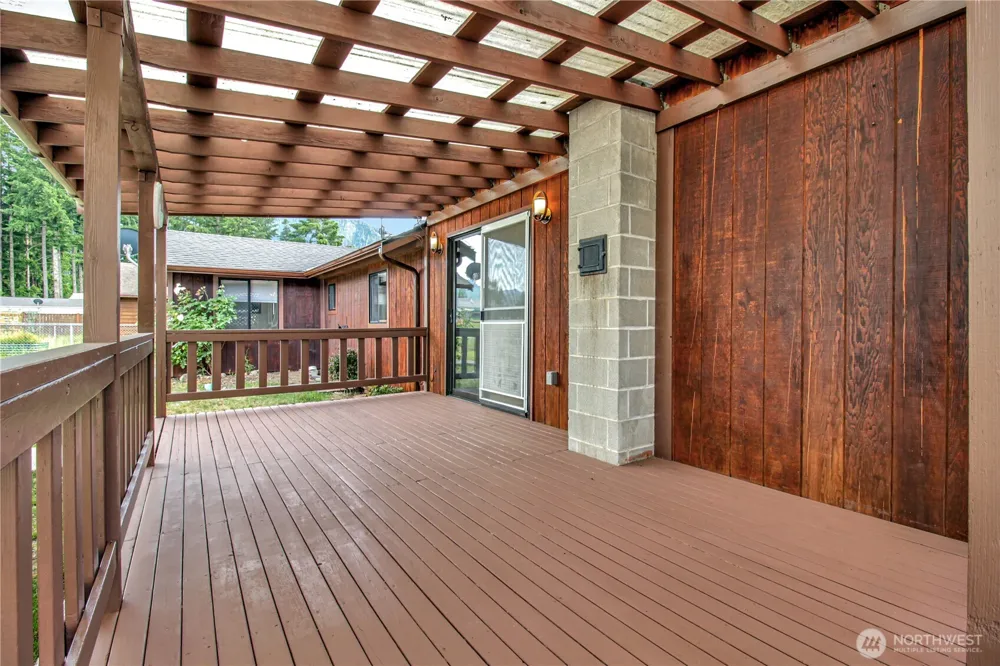 930 Commercial Avenue Darrington, WA 98241