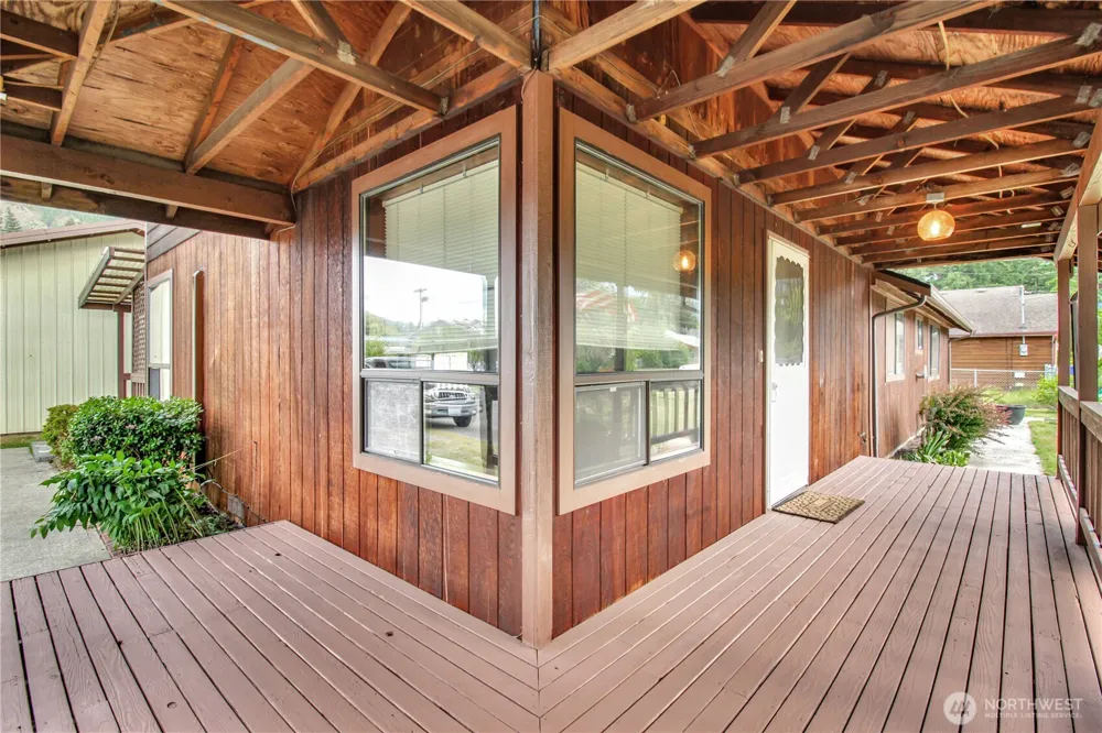 930 Commercial Avenue Darrington, WA 98241