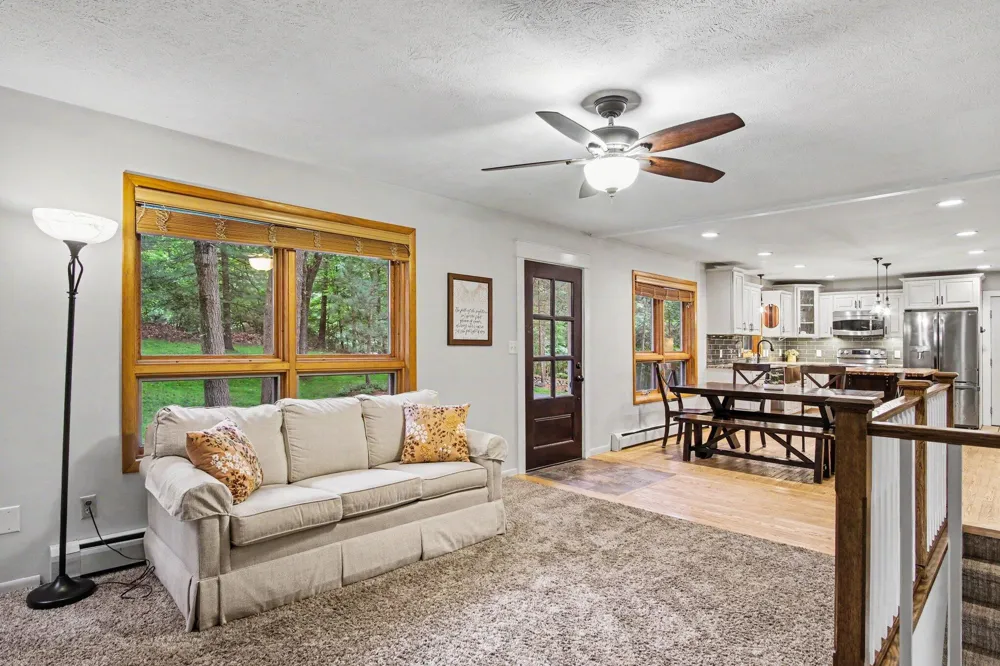 6069 Stout Creek Avenue NE Cannon Township, MI 49306