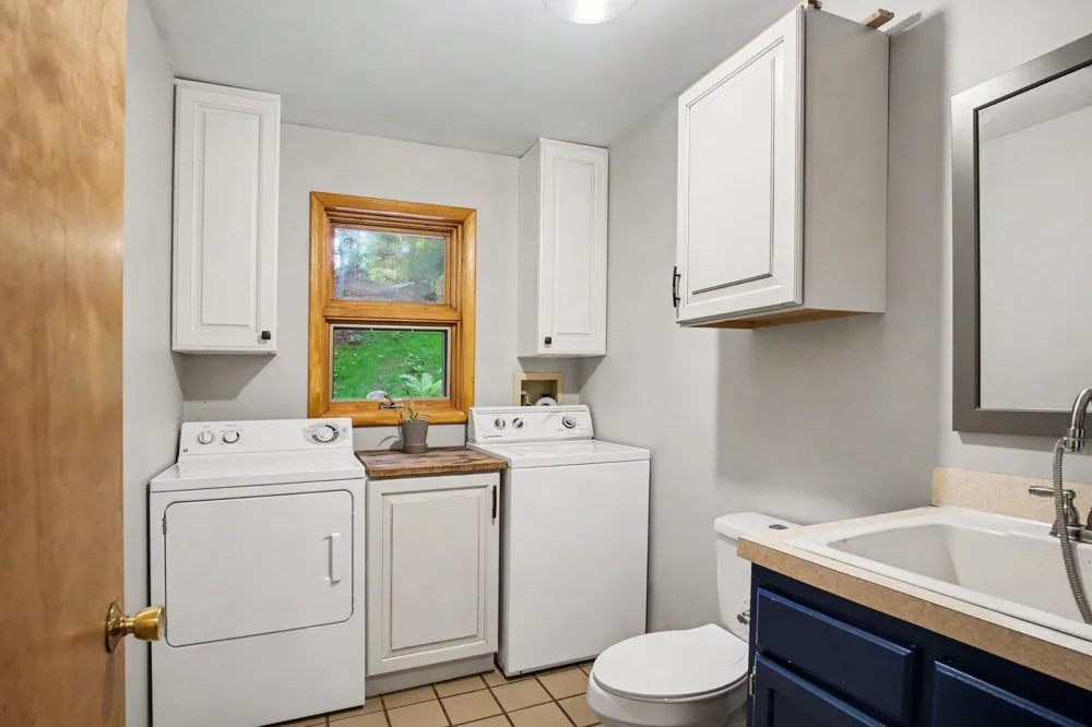 6069 Stout Creek Avenue NE Cannon Township, MI 49306