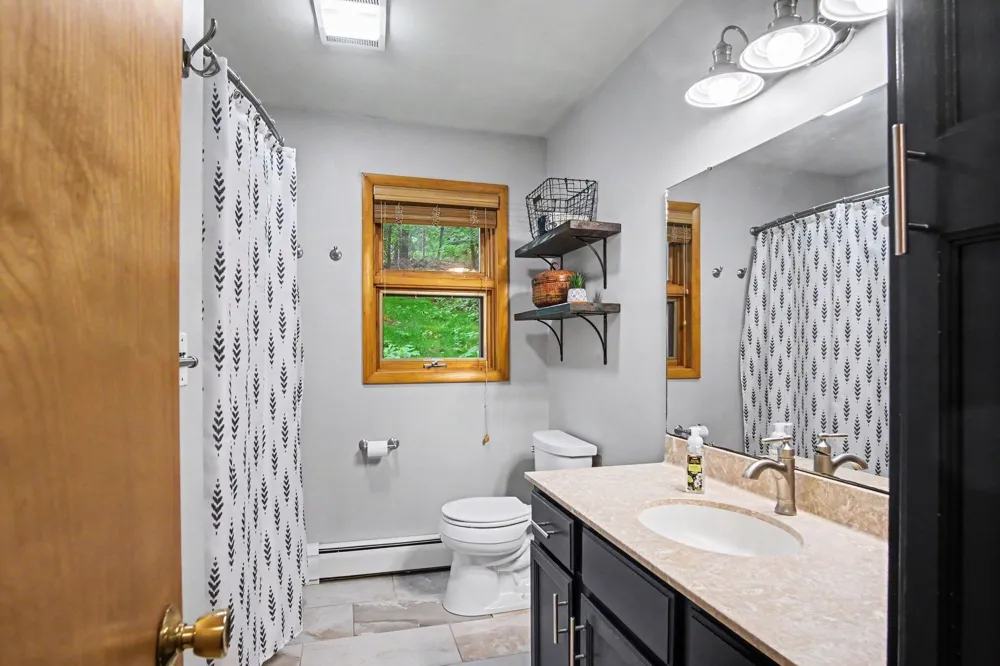 6069 Stout Creek Avenue NE Cannon Township, MI 49306
