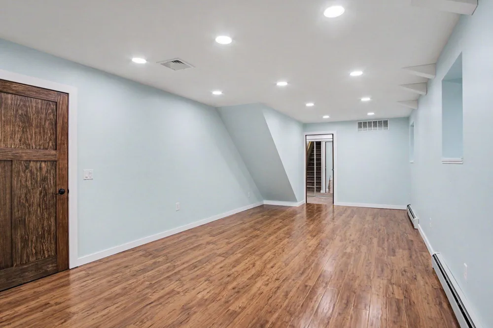 6069 Stout Creek Avenue NE Cannon Township, MI 49306