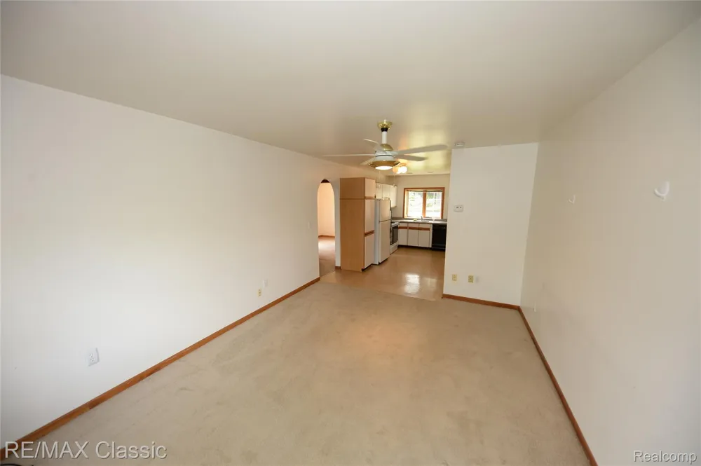 280 Hutton Street Northville City, MI 48167