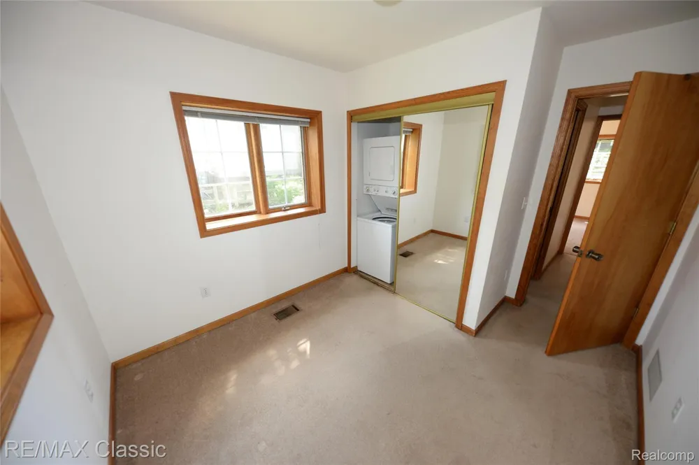 280 Hutton Street Northville City, MI 48167