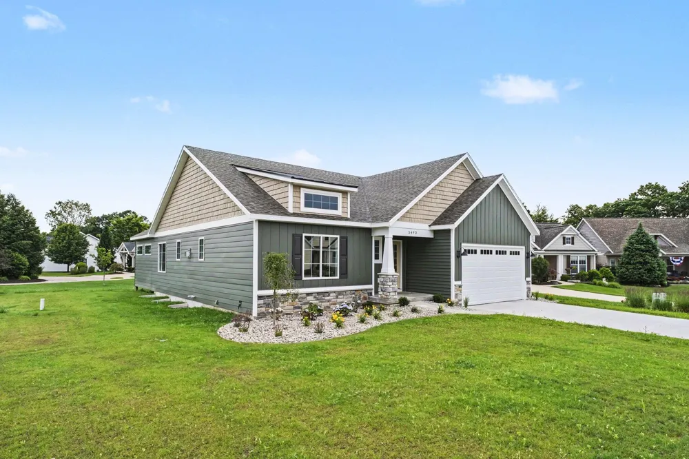 5493 Rose Ridge Court NE Cannon Township, MI 49341