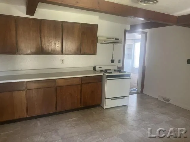 445 W Maumee Street Adrian City, MI 49221