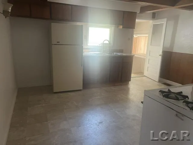 445 W Maumee Street Adrian City, MI 49221