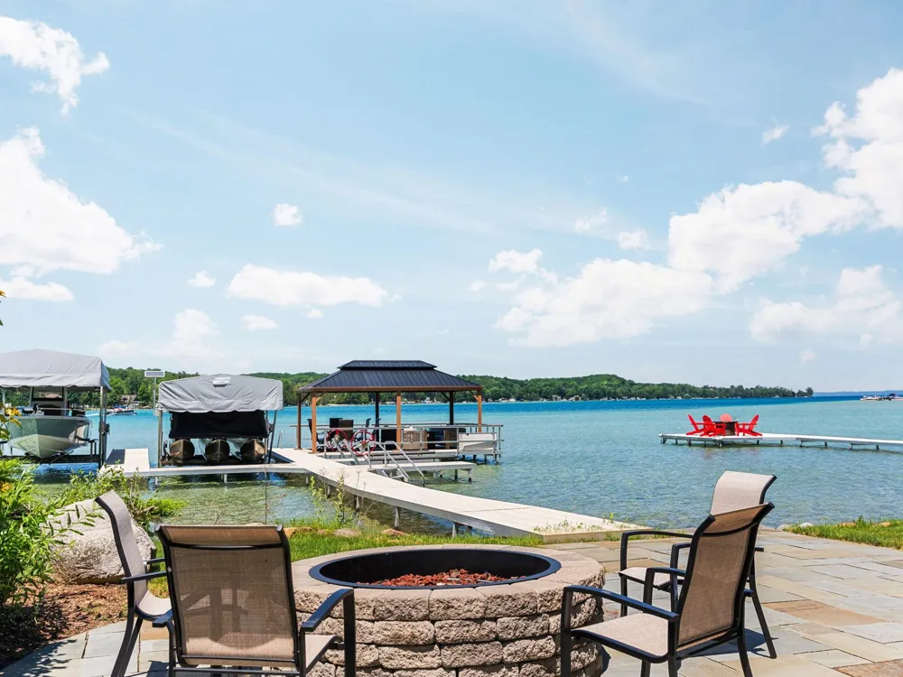 7586 Crystal Beach Road Clearwater Township, MI 49676