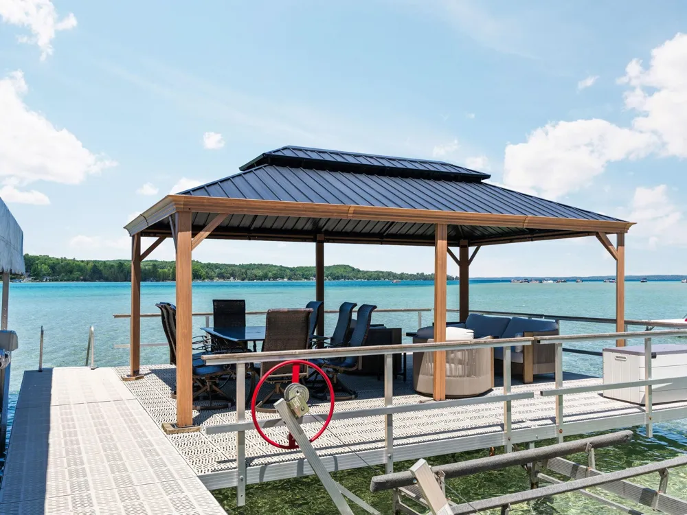 7586 Crystal Beach Road Clearwater Township, MI 49676