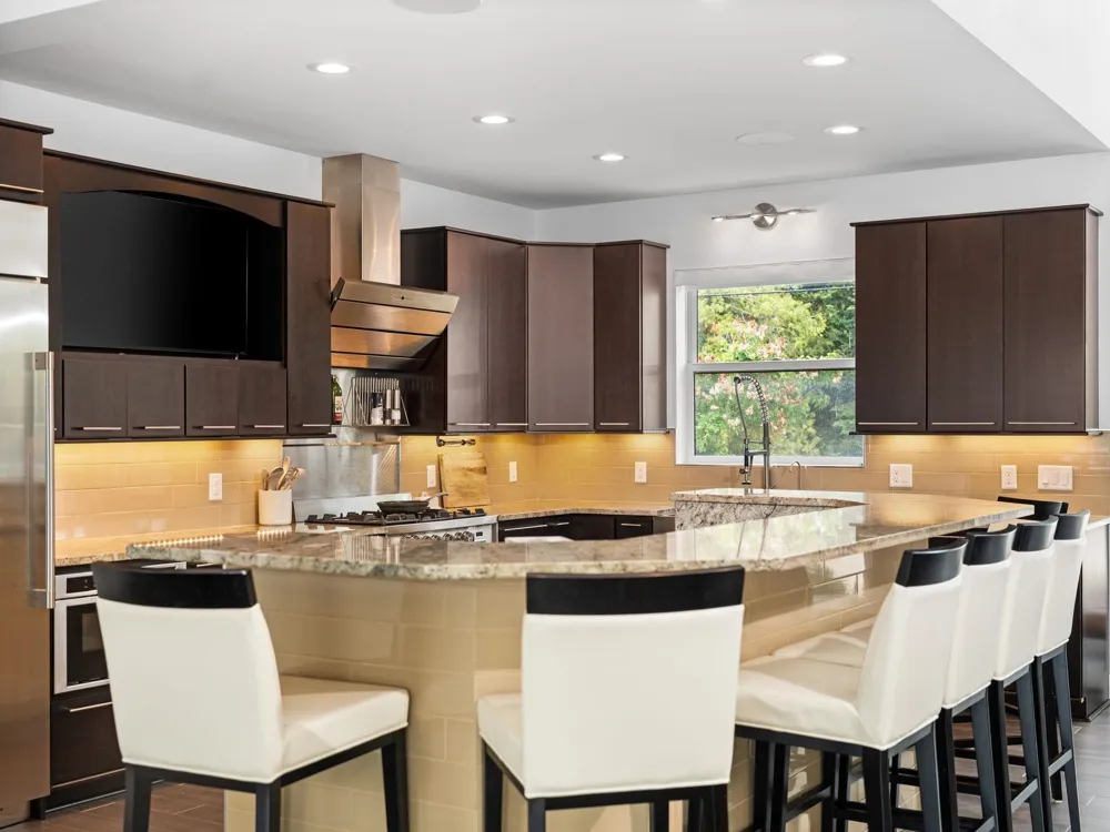 7586 Crystal Beach Road Clearwater Township, MI 49676