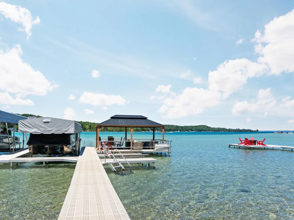 7586 Crystal Beach Road Clearwater Township, MI 49676