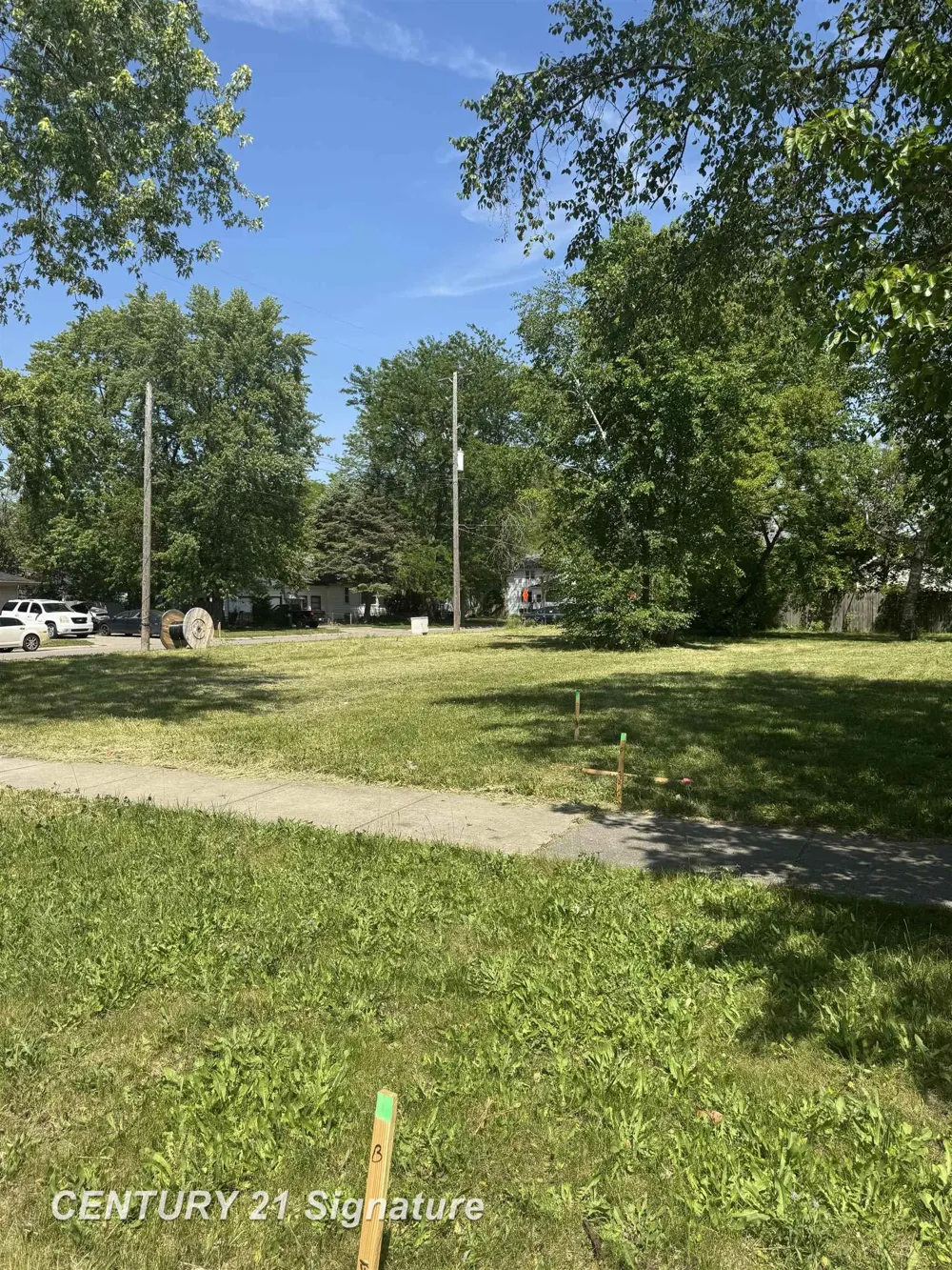 2458 Oakley Street Saginaw City, MI 48602