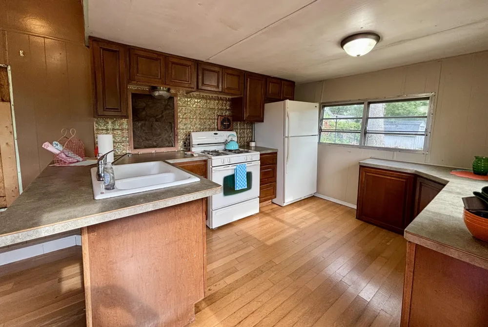 716 Third Drive Kinderhook Township, MI 49036