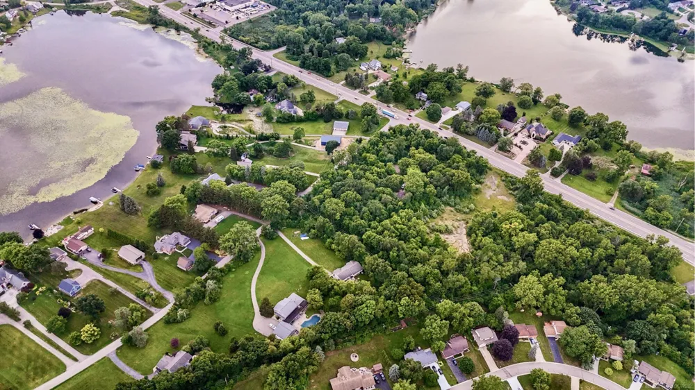 Hilltop Drive White Lake Charter Township, MI 48386