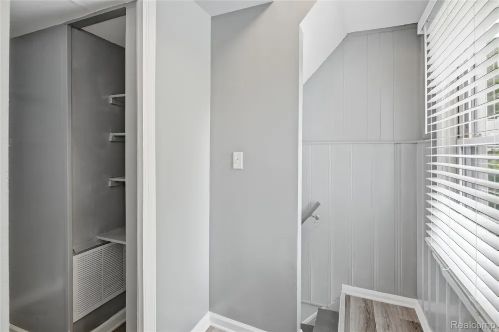 23060 Bernard Street #Lower Unit Taylor City, MI 48180