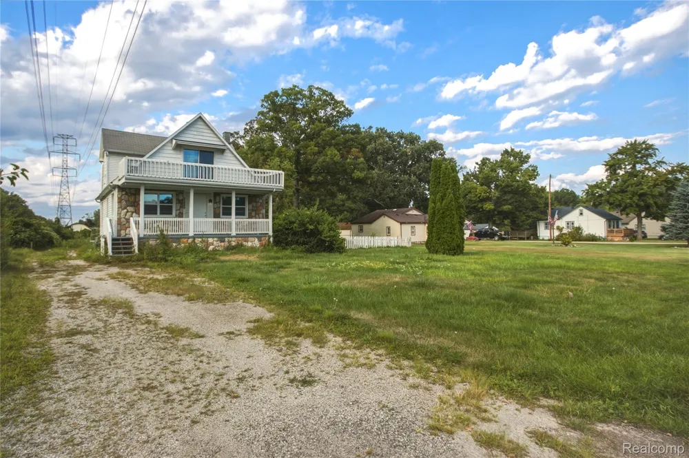 23060 Bernard Street #Lower Unit Taylor City, MI 48180