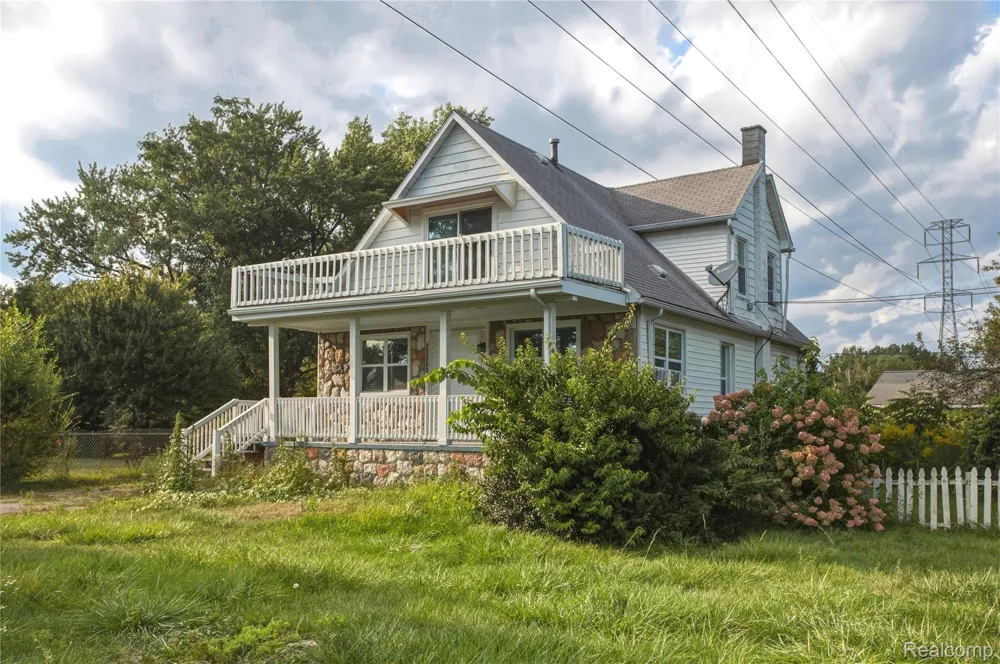 23060 Bernard Street #Lower Unit Taylor City, MI 48180