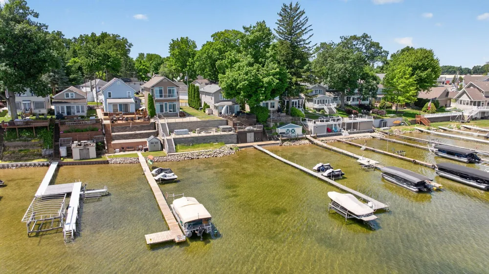 290 Park Street Rollin Township, MI 49253