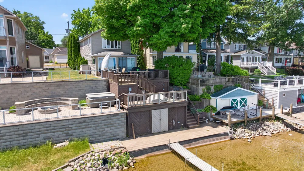290 Park Street Rollin Township, MI 49253