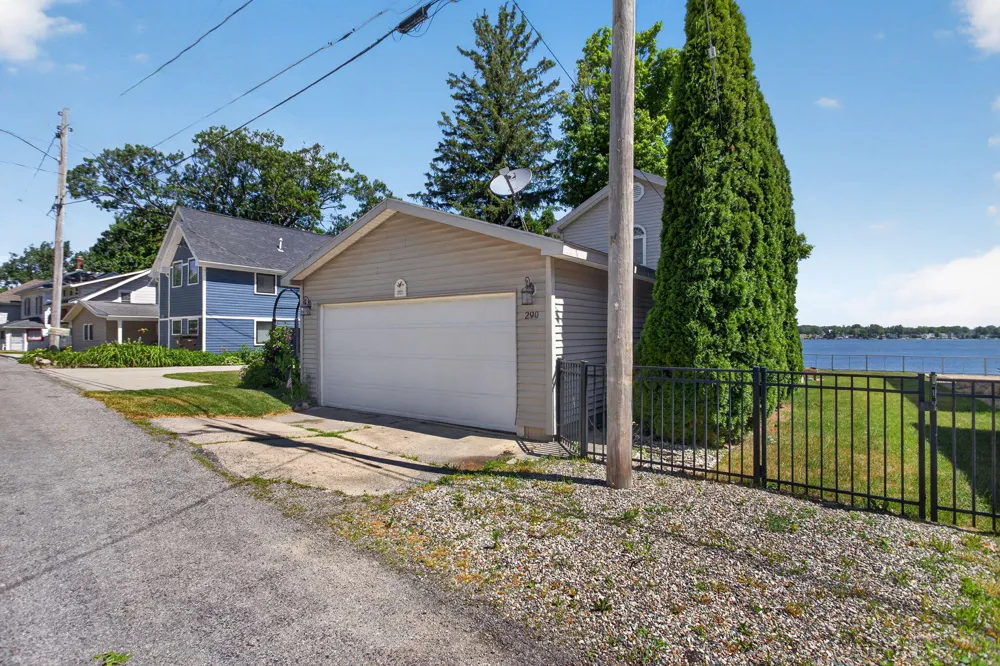 290 Park Street Rollin Township, MI 49253