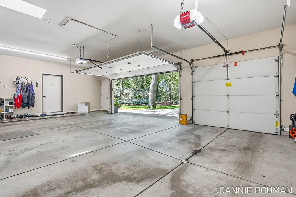 792 Pine Bay Avenue Park Township, MI 49424