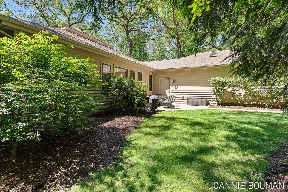 792 Pine Bay Avenue Park Township, MI 49424