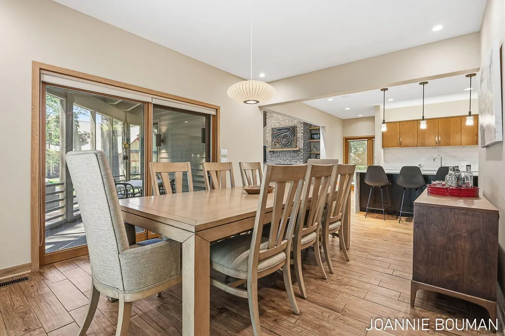792 Pine Bay Avenue Park Township, MI 49424