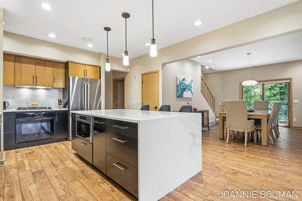 792 Pine Bay Avenue Park Township, MI 49424