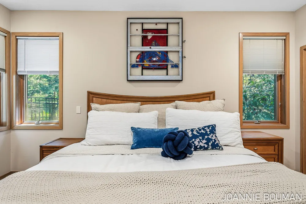 792 Pine Bay Avenue Park Township, MI 49424