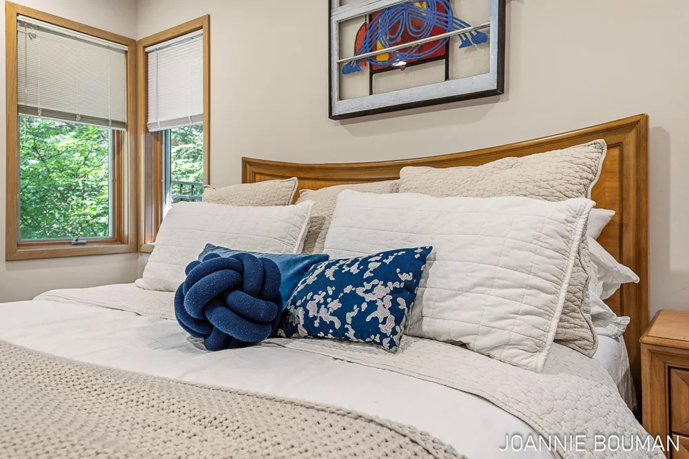 792 Pine Bay Avenue Park Township, MI 49424