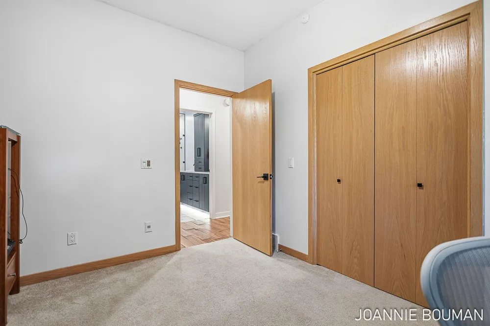 792 Pine Bay Avenue Park Township, MI 49424