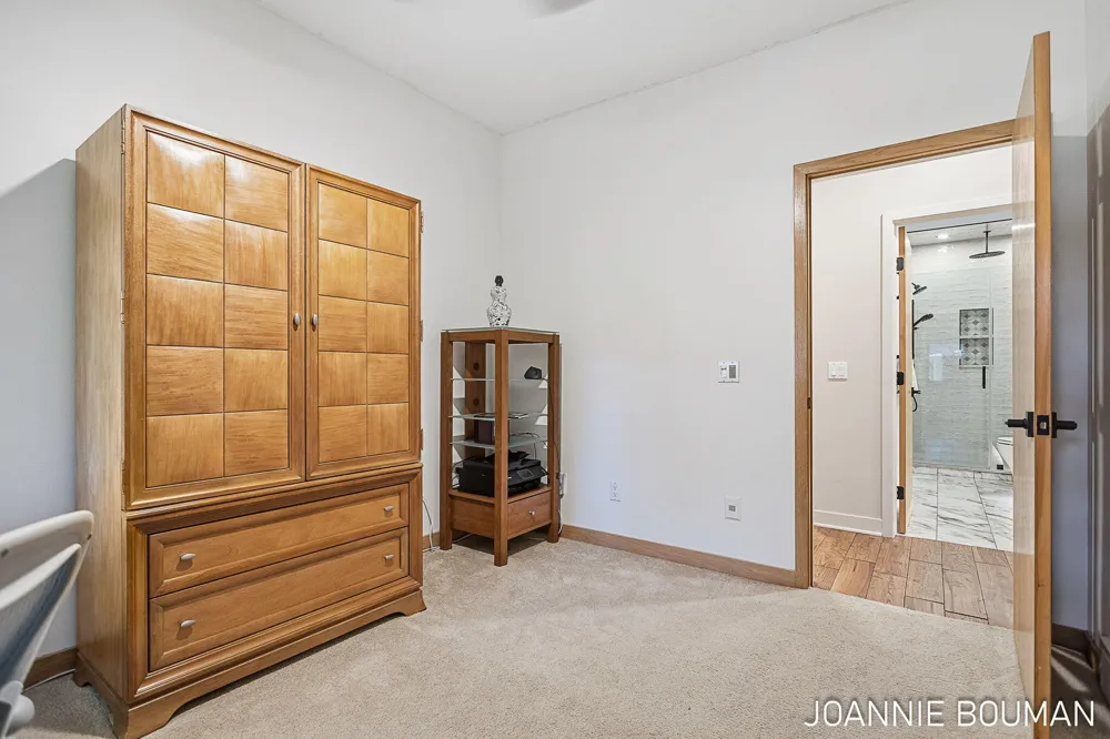 792 Pine Bay Avenue Park Township, MI 49424