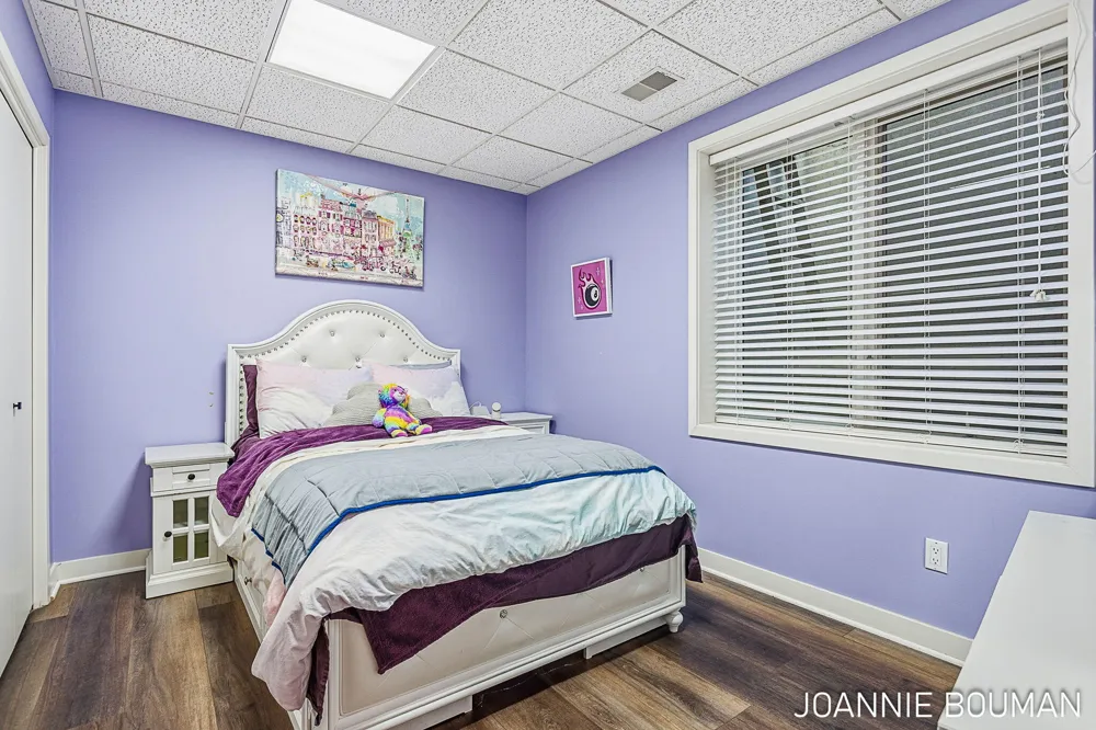 792 Pine Bay Avenue Park Township, MI 49424
