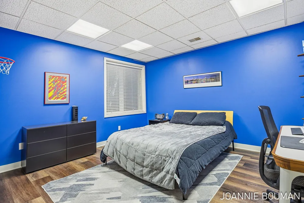 792 Pine Bay Avenue Park Township, MI 49424