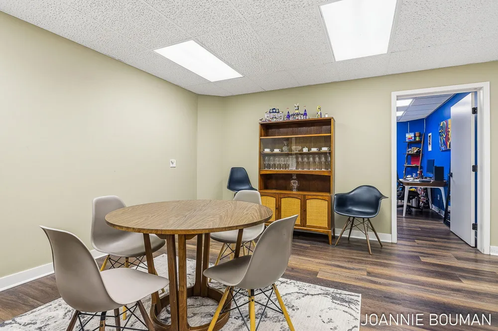 792 Pine Bay Avenue Park Township, MI 49424