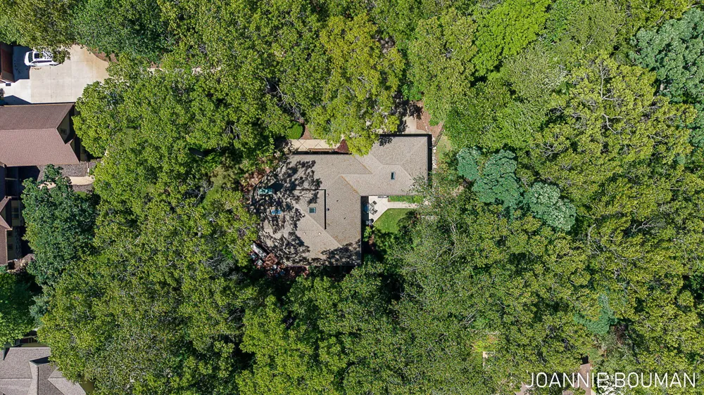 792 Pine Bay Avenue Park Township, MI 49424