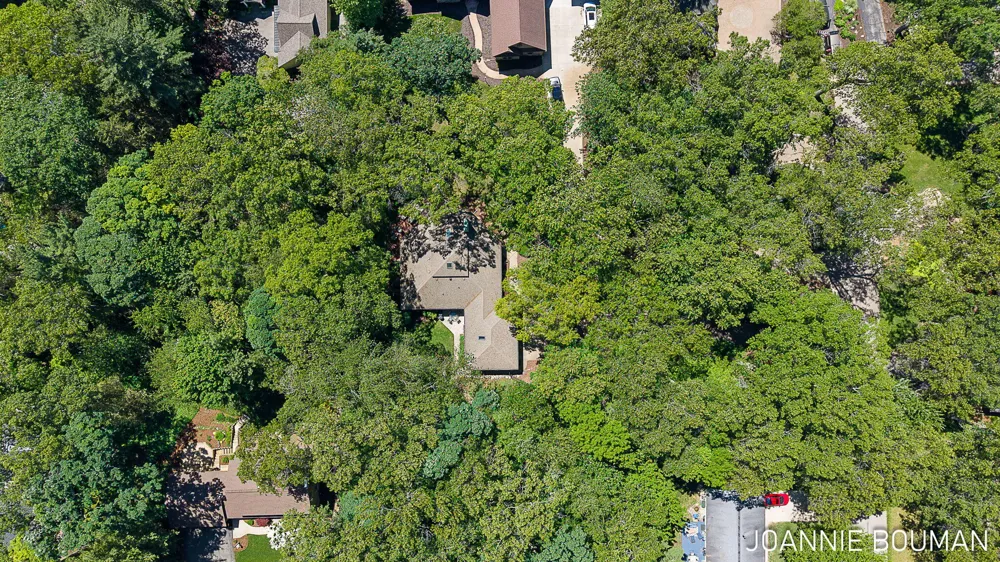792 Pine Bay Avenue Park Township, MI 49424