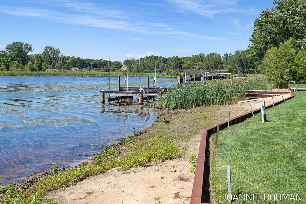 792 Pine Bay Avenue Park Township, MI 49424
