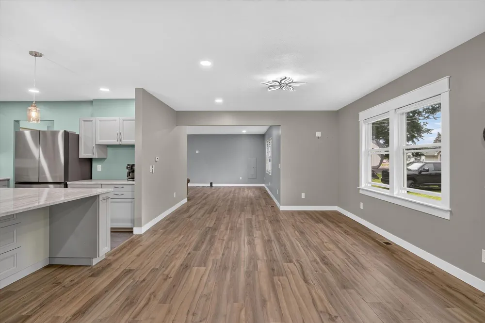 707 Lowell Avenue Blackman Charter Township, MI 49202