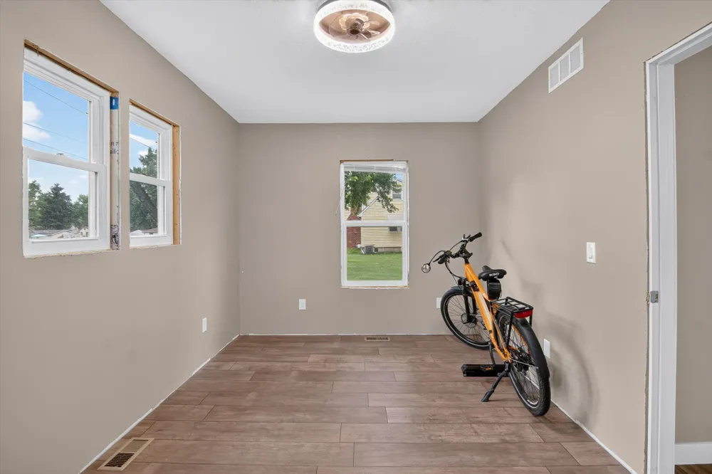 707 Lowell Avenue Blackman Charter Township, MI 49202