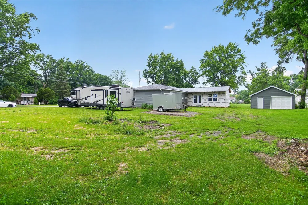 707 Lowell Avenue Blackman Charter Township, MI 49202