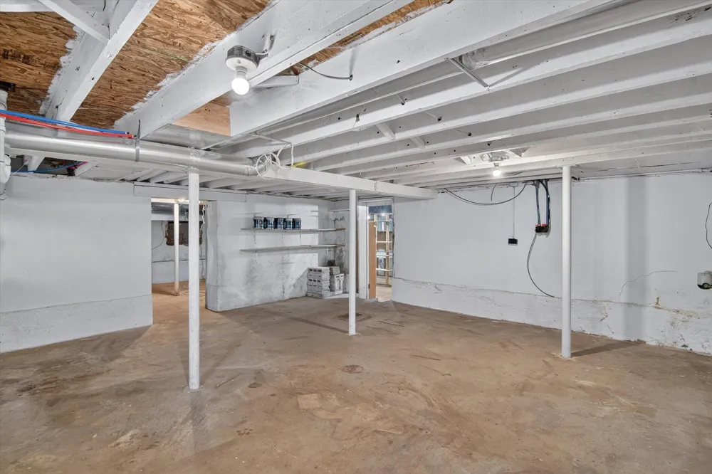 707 Lowell Avenue Blackman Charter Township, MI 49202
