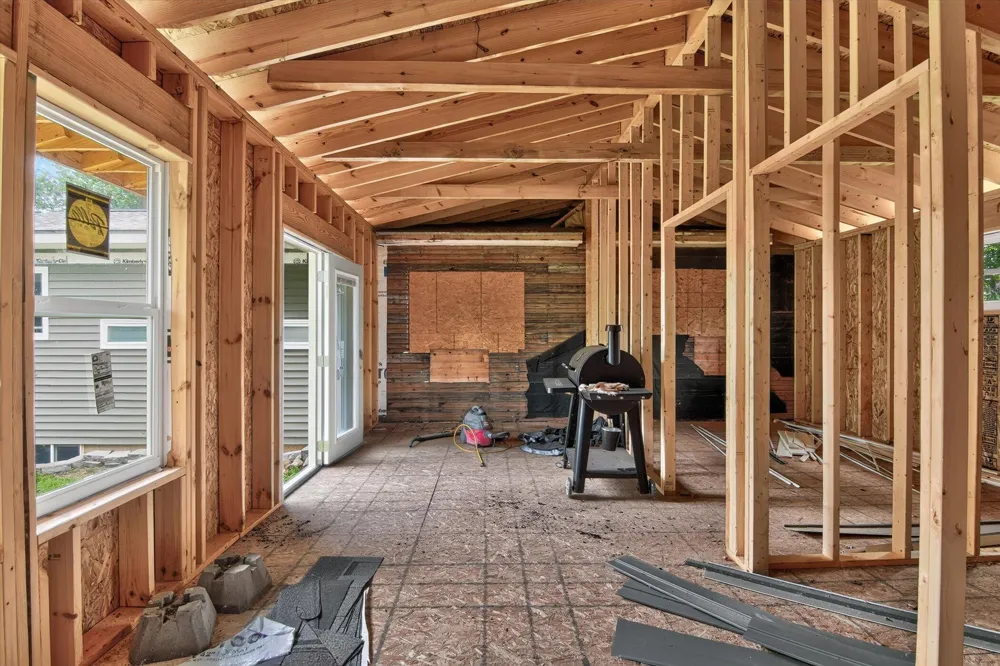 707 Lowell Avenue Blackman Charter Township, MI 49202