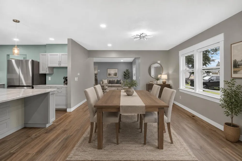 707 Lowell Avenue Blackman Charter Township, MI 49202
